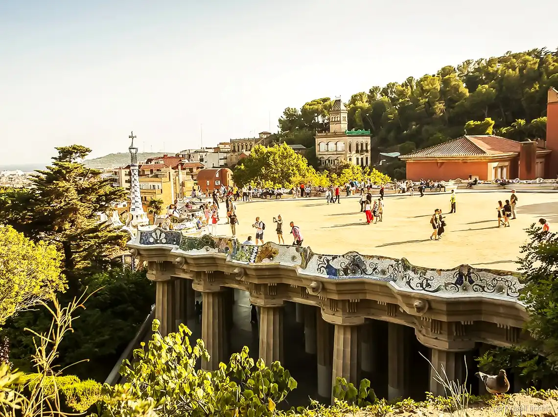 Vista panoramica su Barcellona dalla zona monumentale di Park Güell