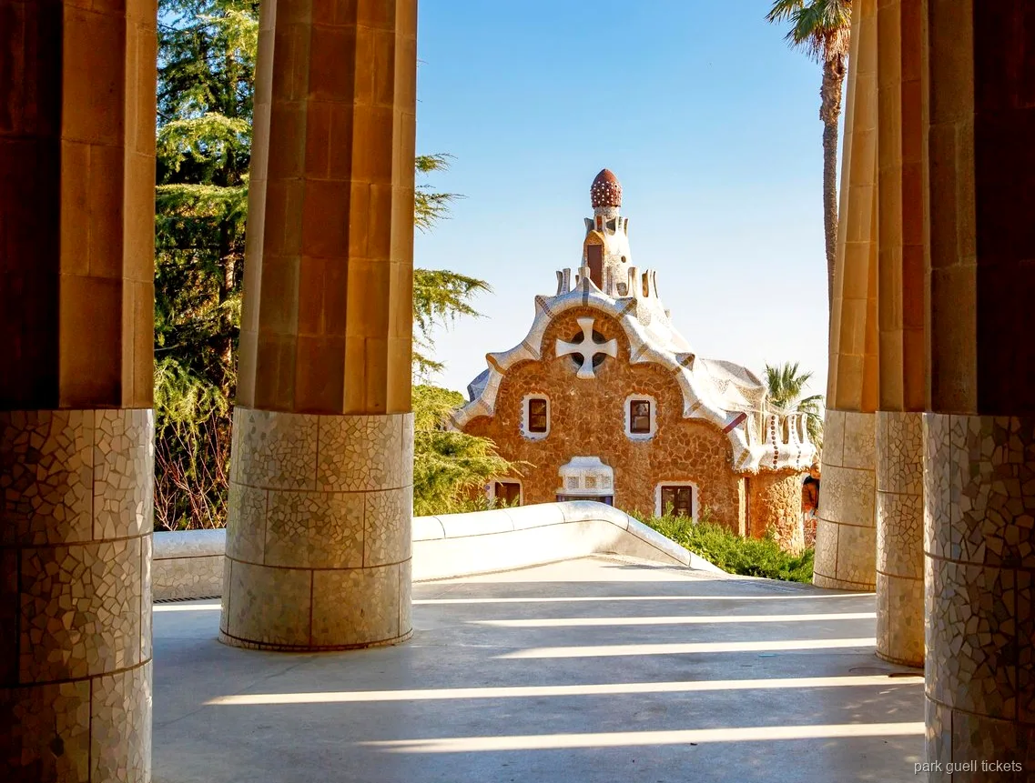 Terrazze a mosaico di Park Güell comprese nel biglietto combinato con il museo