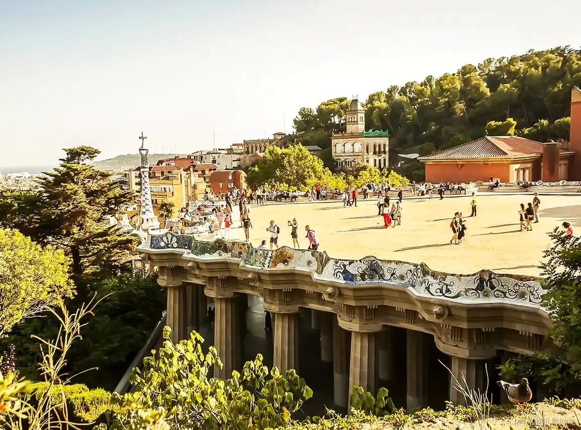 Panoramablick auf Barcelona von der Park Güell Monumentalzone